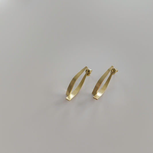 EVEN curved earrings